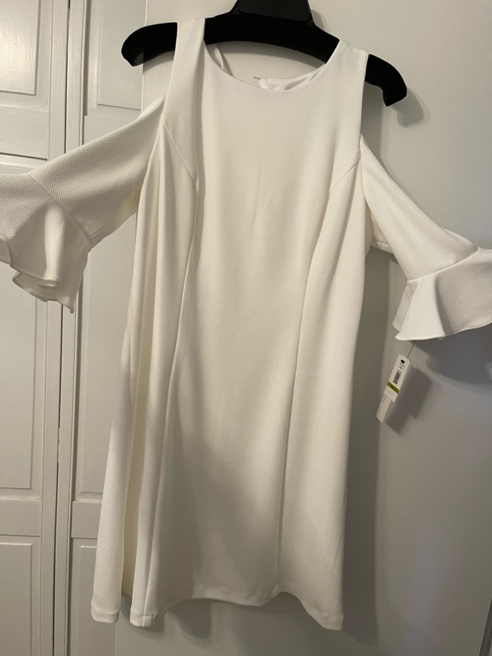NWT Nicole Miller Size 14 Cold-Shoulder Mini Dress in White with Flounce Sleeves